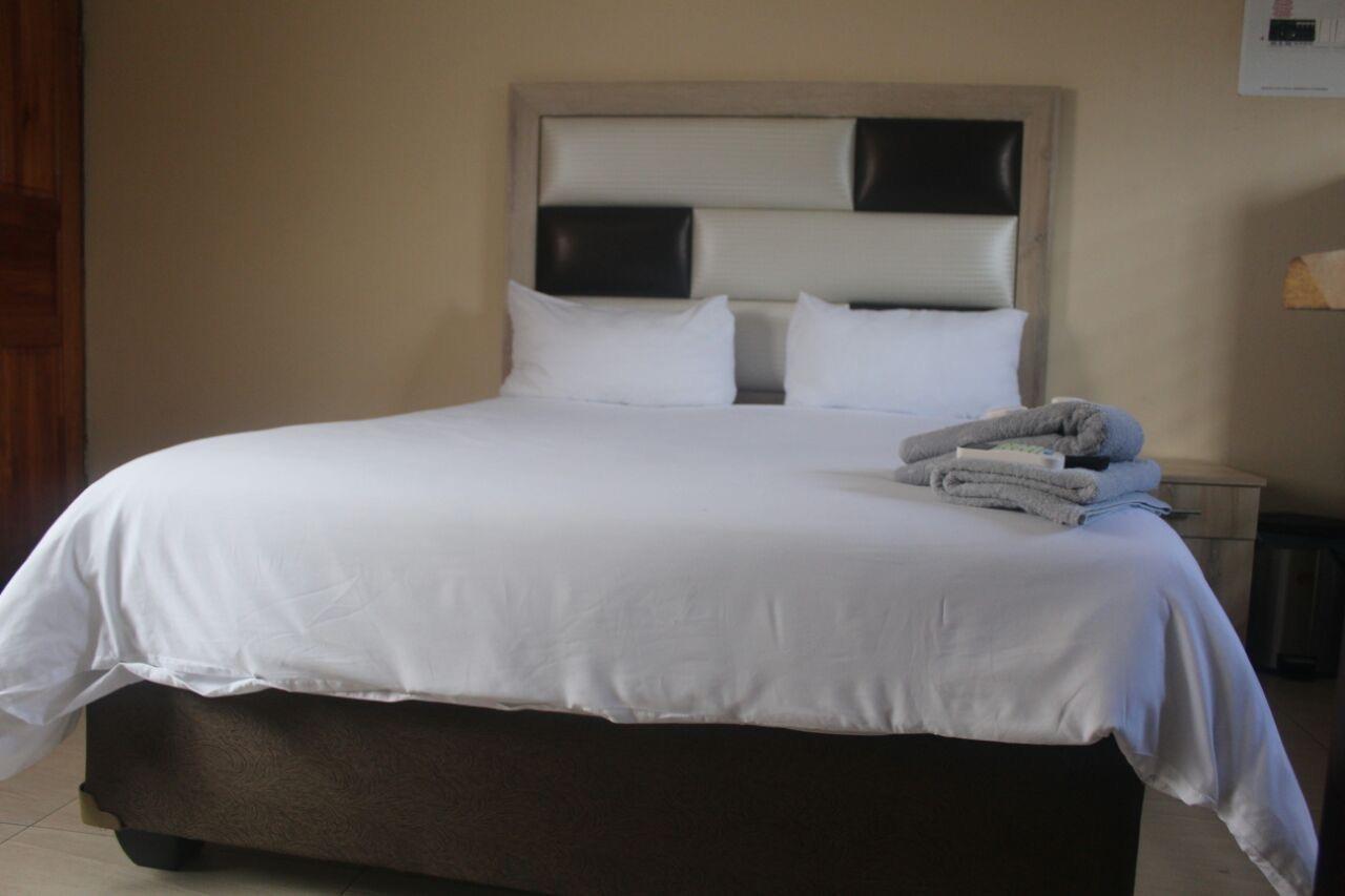 Mbopha Guest House Ulundi Esterno foto